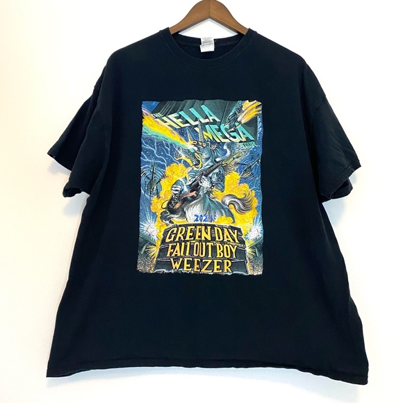 Gildan Other - Hella Mega 2021 Tour Tee Green Day Fall Out Boy Weezer